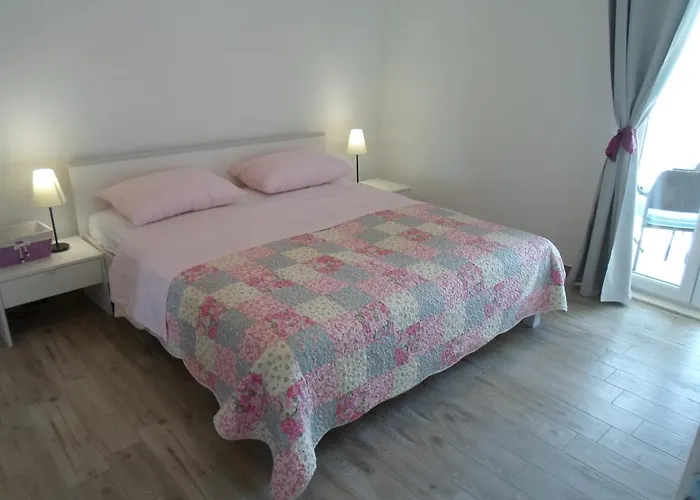 With Parking Space - Perna, Peljesac - 10161 Kuciste