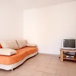 With Parking Space - Perna, Peljesac - 10161 Apartamento