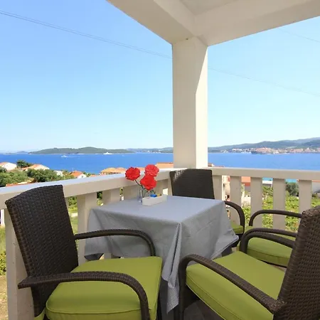 With A Parking Space - Perna, Peljesac - 10161 *