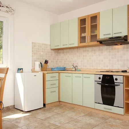 With Parking Space - Perna, Peljesac - 10161 Apartment