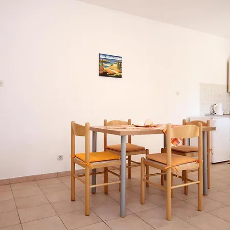 Апартаменты With Parking Space - Perna, Peljesac - 10161