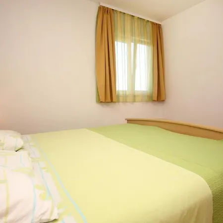 With Parking Space - Perna, Peljesac - 10161 Кучиште