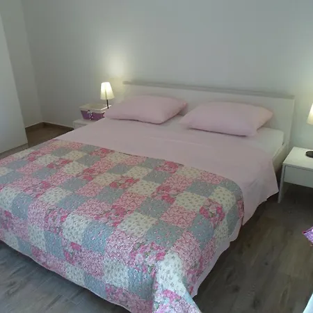 With Parking Space - Perna, Peljesac - 10161 Apartman Kuciste