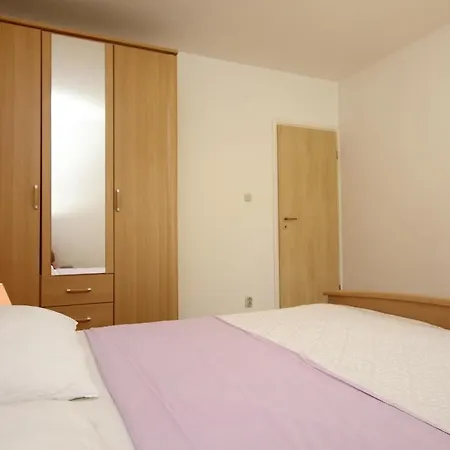 With Parking Space - Perna, Peljesac - 10161 *